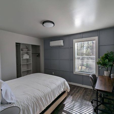 Hillside Hangout 3Bd/2Ba, Elevated Deck Sunsets ไพน์ท็อป-เลคไซด์ ภายนอก รูปภาพ