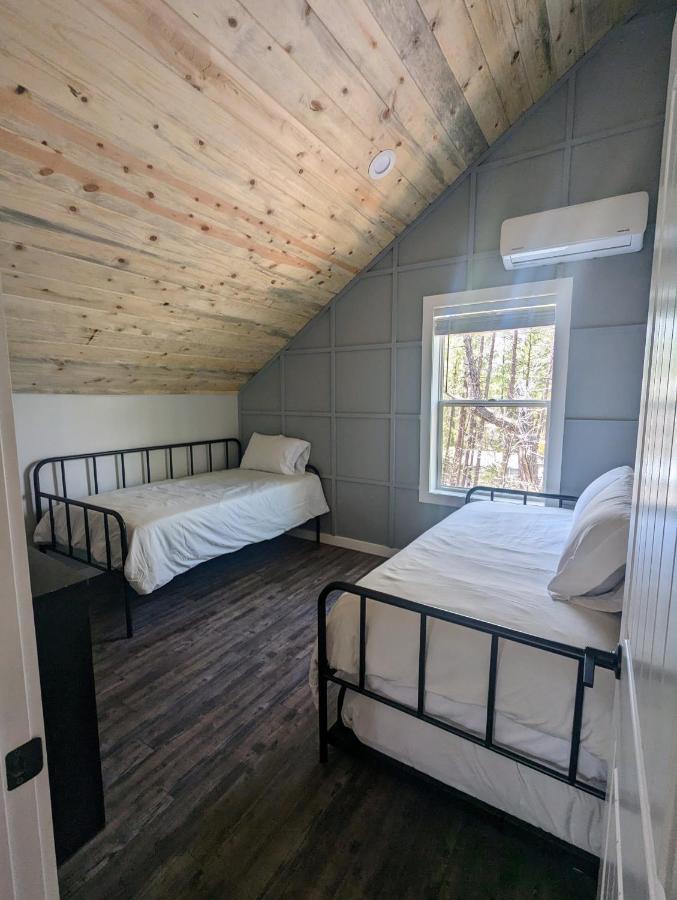 Hillside Hangout 3Bd/2Ba, Elevated Deck Sunsets ไพน์ท็อป-เลคไซด์ ภายนอก รูปภาพ